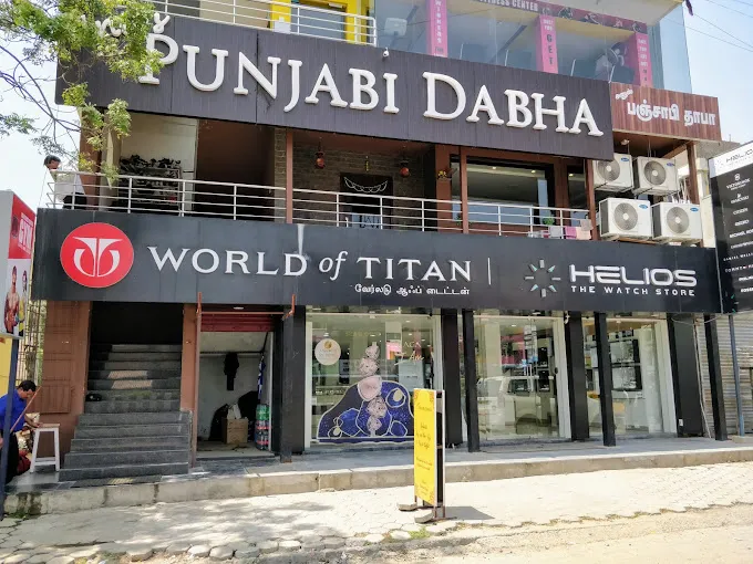 Helios Watch Store - By Titan